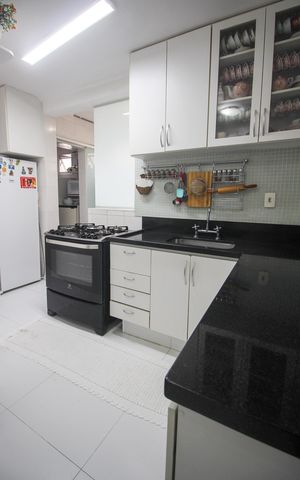 Apartamento à venda com 83m², 2 quartos e 2 vagasCozinha