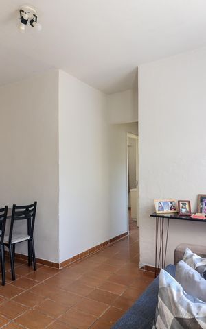 Casa à venda com 75m², 2 quartos e 2 vagas Casa à venda com 75m², 2 quartos e 2 vagasSala