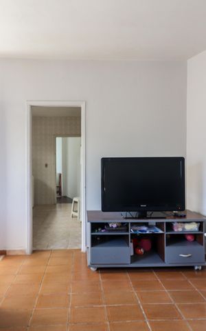 Casa à venda com 75m², 2 quartos e 2 vagas Casa à venda com 75m², 2 quartos e 2 vagasSala