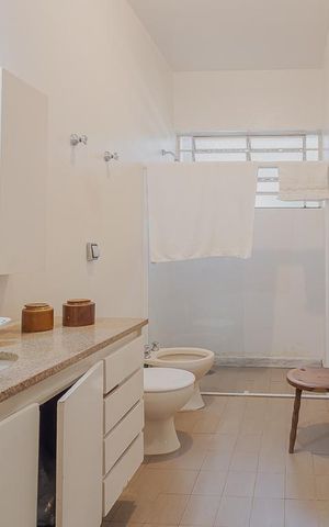 Casa à venda com 270m², 4 quartos e sem vagaBanheiro 2