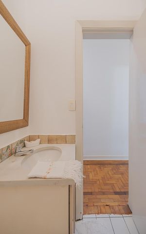 Casa à venda com 270m², 4 quartos e sem vagaLavabo