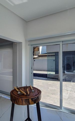 Casa de condomínio à venda com 464m², 4 quartos e 6 vagasChurrasqueira