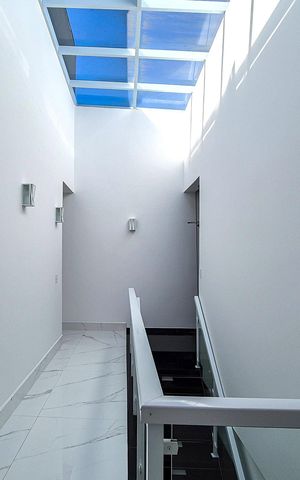 Casa de condomínio à venda com 464m², 4 quartos e 6 vagasCorredor