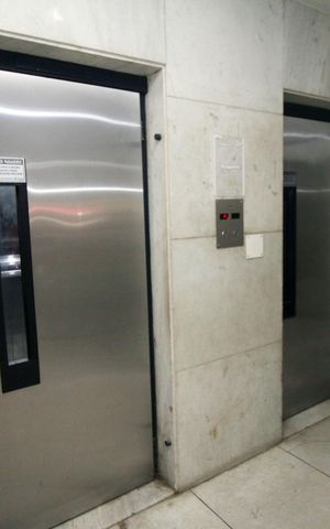 Apartamento à venda com 84m², 3 quartos e sem vagaÁrea comum Elevadores