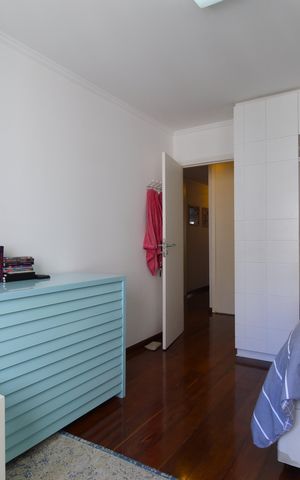 Apartamento à venda com 212m², 4 quartos e 2 vagasQuarto 2 - Suíte
