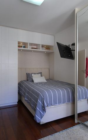 Apartamento à venda com 212m², 4 quartos e 2 vagasQuarto 2 - Suíte