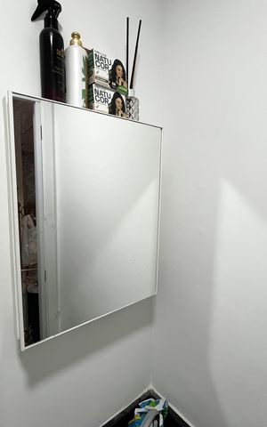 Apartamento à venda com 120m², 1 quarto e 1 vaga Apartamento à venda com 120m², 1 quarto e 1 vagaLavabo