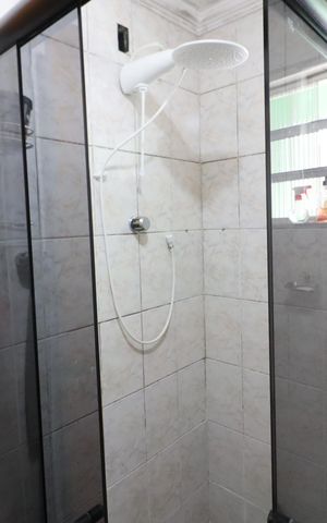Casa à venda com 100m², 3 quartos e sem vagaBanheiro