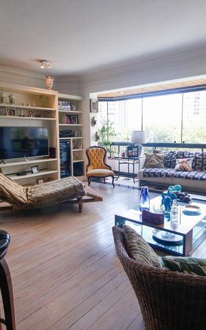 Apartamento para alugar com 220m², 3 quartos e 4 vagasSala