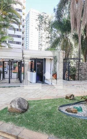 Apartamento à venda com 220m², 3 quartos e 4 vagas Apartamento à venda com 220m², 3 quartos e 4 vagasÁrea comum