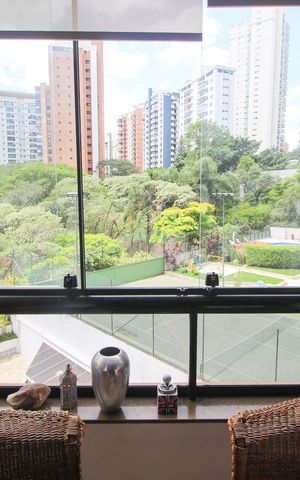 Apartamento para alugar com 220m², 3 quartos e 4 vagasVaranda da Suíte 1