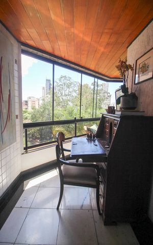 Apartamento para alugar com 220m², 3 quartos e 4 vagasSala