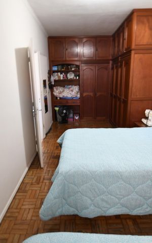 Casa à venda com 250m², 3 quartos e 2 vagasQuarto 2 - Suíte