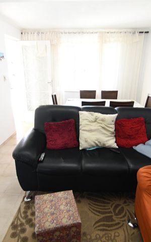 Casa à venda com 250m², 3 quartos e 2 vagasSala