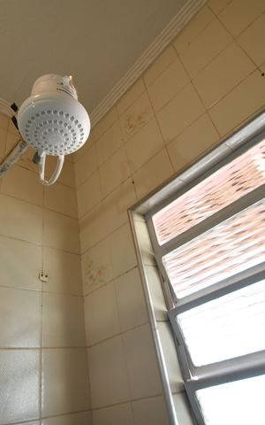 Casa à venda com 250m², 3 quartos e 2 vagasBanheiro 1