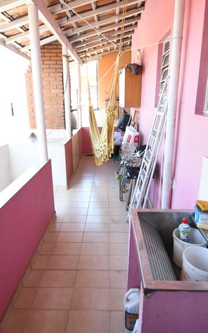 Casa à venda com 250m², 3 quartos e 2 vagasÁrea de Serviço