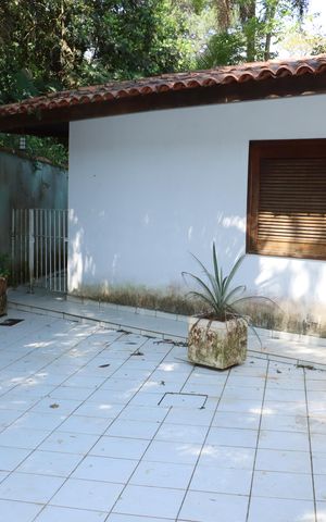 Casa de condomínio para alugar com 700m², 6 quartos e 4 vagasÁrea Externa