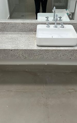 Apartamento à venda com 270m², 2 quartos e 2 vagas Apartamento à venda com 270m², 2 quartos e 2 vagasBanheiro 1