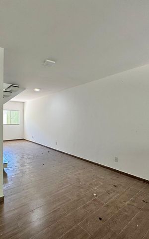 Casa de condomínio à venda com 88m², 3 quartos e 1 vaga Casa de condomínio à venda com 88m², 3 quartos e 1 vagaSala