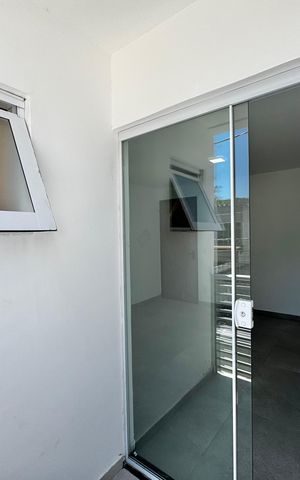 Casa de condomínio à venda com 88m², 3 quartos e 1 vaga Casa de condomínio à venda com 88m², 3 quartos e 1 vagaSuíte - Varanda
