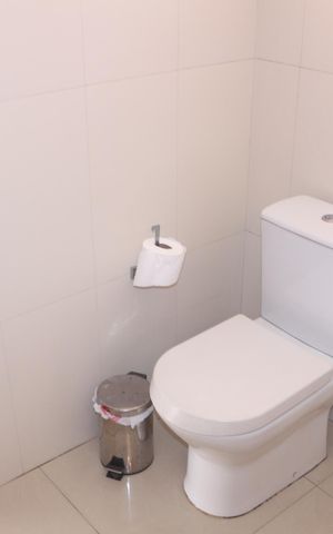 Casa à venda com 306m², 3 quartos e 5 vagasBanheiro da Suíte 1