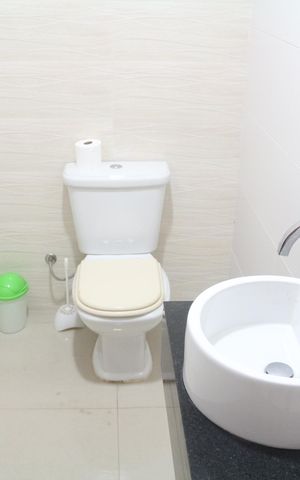 Casa à venda com 306m², 3 quartos e 5 vagasLavabo 1