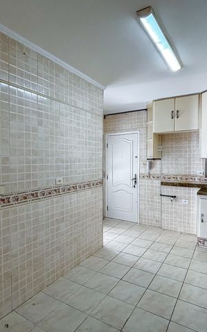 Apartamento à venda com 130m², 3 quartos e 1 vaga