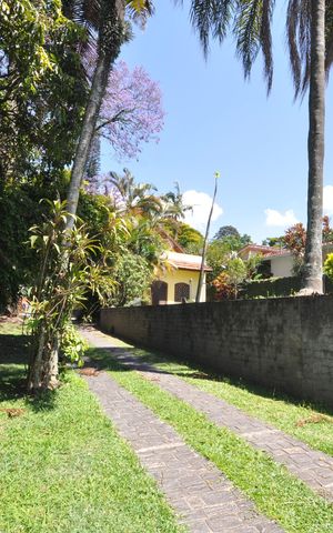 Casa para alugar com 999m², 3 quartos e 8 vagasGaragem