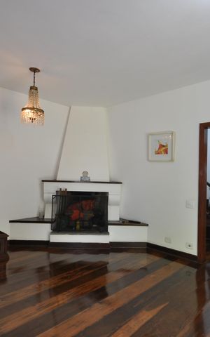 Casa para alugar com 999m², 3 quartos e 8 vagasSala