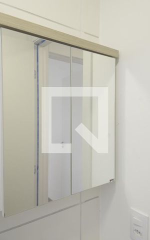 Apartamento à venda com 40m², 2 quartos e sem vaga Apartamento à venda com 40m², 2 quartos e sem vagaBanheiro