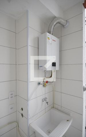 Apartamento à venda com 40m², 2 quartos e sem vaga Apartamento à venda com 40m², 2 quartos e sem vagaÁrea de serviço