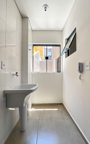 Apartamento à venda com 44m², 2 quartos e 1 vaga Apartamento à venda com 44m², 2 quartos e 1 vagaCozinha e Área de Serviço