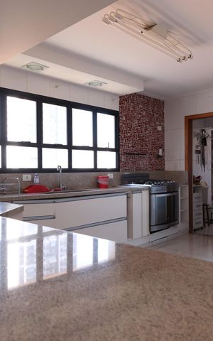Apartamento à venda com 117m², 3 quartos e 2 vagasCozinha