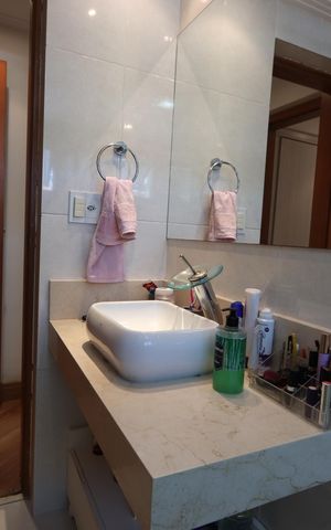 Apartamento à venda com 117m², 3 quartos e 2 vagasBanheiro da Suíte