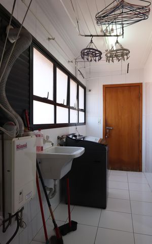 Apartamento à venda com 117m², 3 quartos e 2 vagasLavanderia