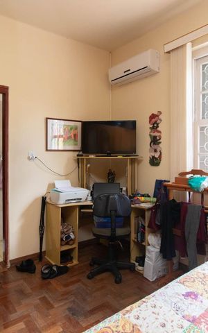 Casa à venda com 300m², 3 quartos e 4 vagasQuarto 3 - Suíte