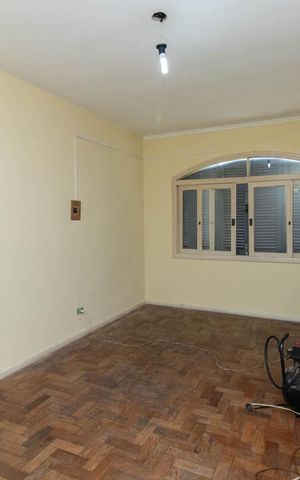 Casa à venda com 300m², 3 quartos e 4 vagasQuarto 1 -  Casa 2