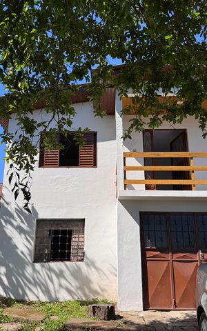 Casa à venda com 90m², 2 quartos e 1 vaga Casa à venda com 90m², 2 quartos e 1 vagaÁrea comum