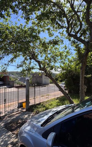 Casa à venda com 90m², 2 quartos e 1 vaga Casa à venda com 90m², 2 quartos e 1 vagaÁrea comum