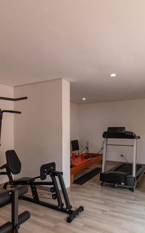Apartamento à venda com 119m², 3 quartos e 2 vagas Apartamento à venda com 119m², 3 quartos e 2 vagasÁrea comum - Academia