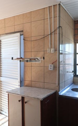 Casa à venda com 300m², 3 quartos e 4 vagasCozinha 1