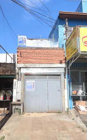 Casa à venda com 300m², 3 quartos e 4 vagasFachada
