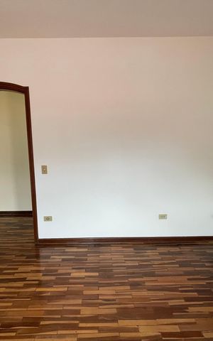 Casa à venda com 350m², 4 quartos e 4 vagas Casa à venda com 350m², 4 quartos e 4 vagasQuarto 2