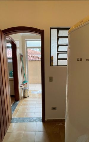 Casa à venda com 350m², 4 quartos e 4 vagas Casa à venda com 350m², 4 quartos e 4 vagasQuarto 4