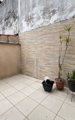 Casa à venda com 350m², 4 quartos e 4 vagas Casa à venda com 350m², 4 quartos e 4 vagasQuintal