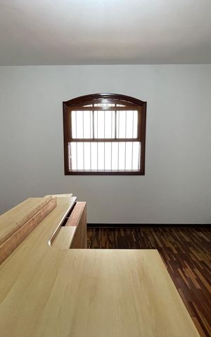 Casa à venda com 350m², 4 quartos e 4 vagas Casa à venda com 350m², 4 quartos e 4 vagasQuarto 3