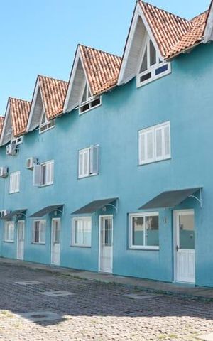Casa de condomínio à venda com 99m², 2 quartos e 1 vaga Casa de condomínio à venda com 99m², 2 quartos e 1 vagaFachada