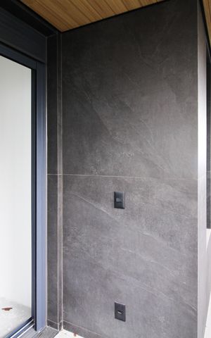 Apartamento à venda com 80m², 2 quartos e 1 vaga Apartamento à venda com 80m², 2 quartos e 1 vagaVaranda da Suíte 1