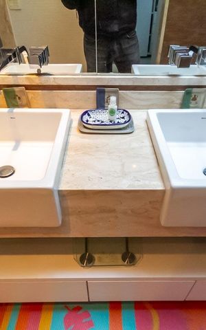 Apartamento à venda com 186m², 3 quartos e 4 vagas Apartamento à venda com 186m², 3 quartos e 4 vagasBanheiro da Suíte 2