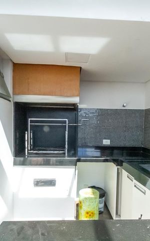 Apartamento à venda com 186m², 3 quartos e 4 vagas Apartamento à venda com 186m², 3 quartos e 4 vagasCobertura